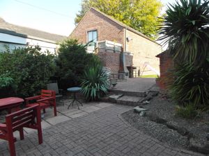Communal Courtyard- click for photo gallery